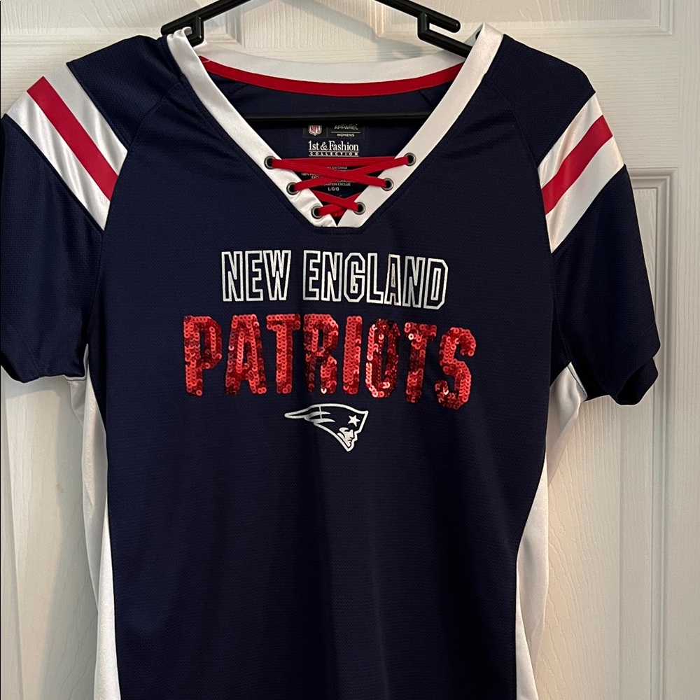 New England Patriots Navy and Red Lace-Up Tee